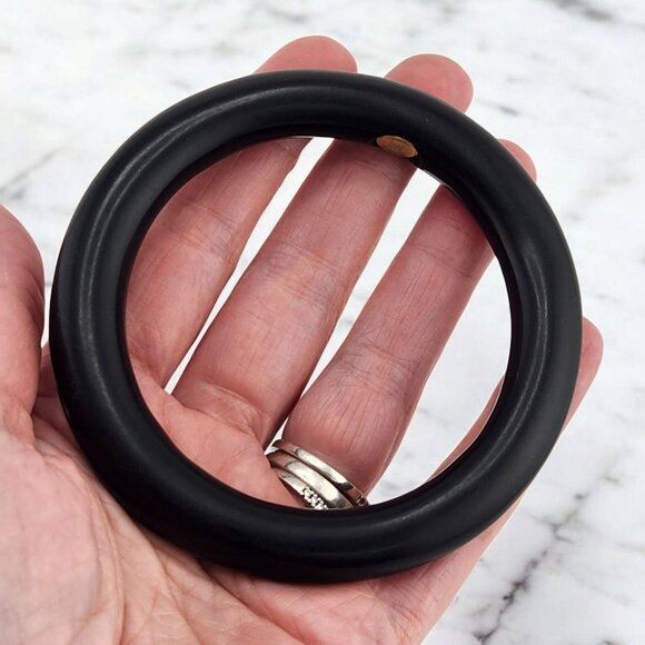 Givenchy Bangle Bracelet 8" Vtg Black Smooth Rounded Lucite Signature Cartouche - Picture 2 of 5